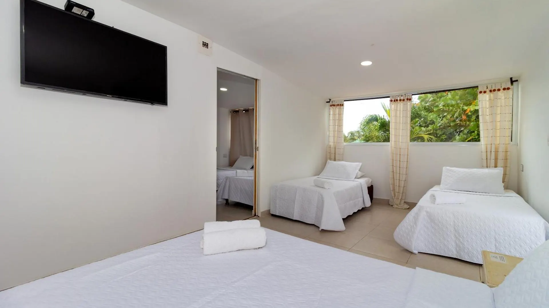 Hotel Arena Beach Cartagena 3*,  Colombia